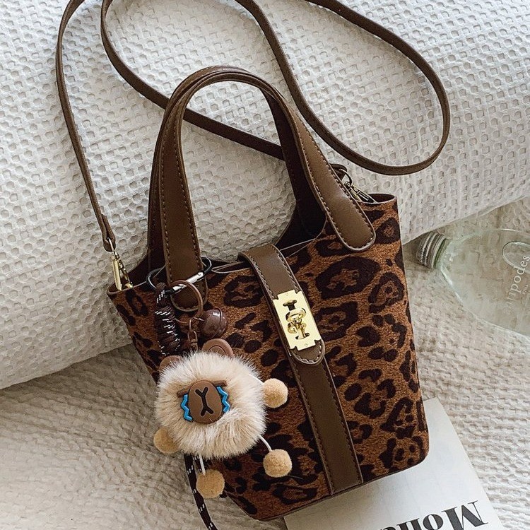 Modieuze schoudertas met luipaardprint dames crossbody bucket bag_voghion.com