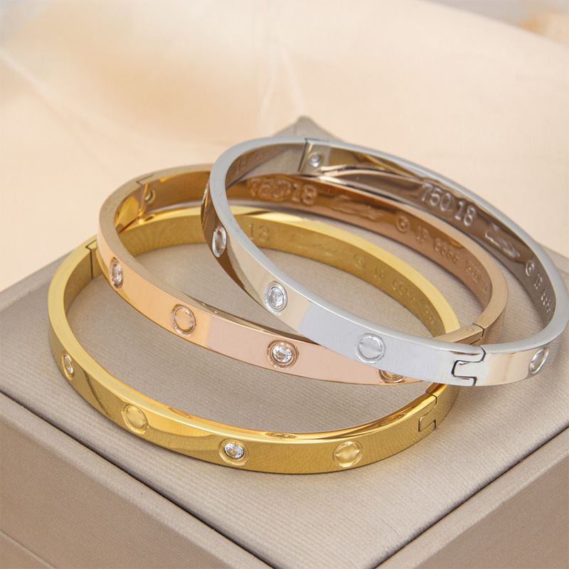Card Bracelet with Nails European and American Cross-Border Titanium Steel Does Not Fade Classic Accessible Luxury Fashion High Version Bracelet Full of Stars