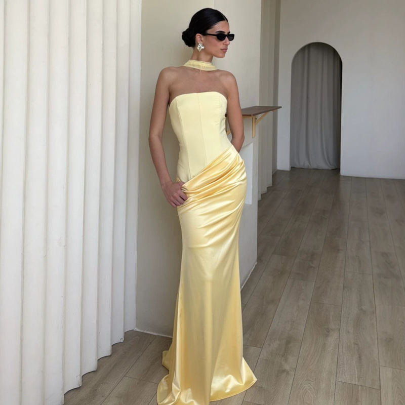 Custom-made | Detachable Halter Neck Satin Gown with Corseted Bust and Side Ruching, Wedding Guest Dress Custom-made | Detachable Halter Neck Satin Gown with Corseted Bust and Side Ruching, Wedding Guest Dress