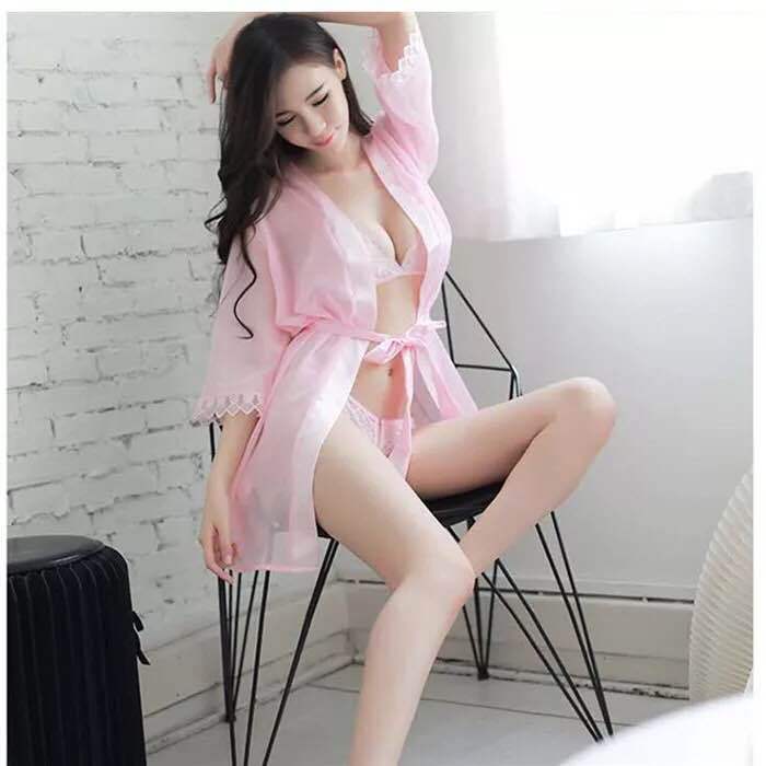 핑크 코트 + 속옷