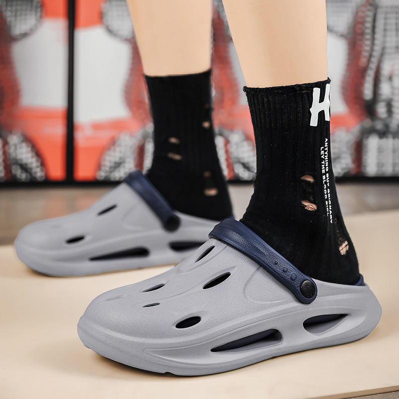 두꺼운 단독 신발 남성 여름 외부 미끄럼 방지 해변 야외 샌들 이중 사용 유행 물 누출 슬리퍼