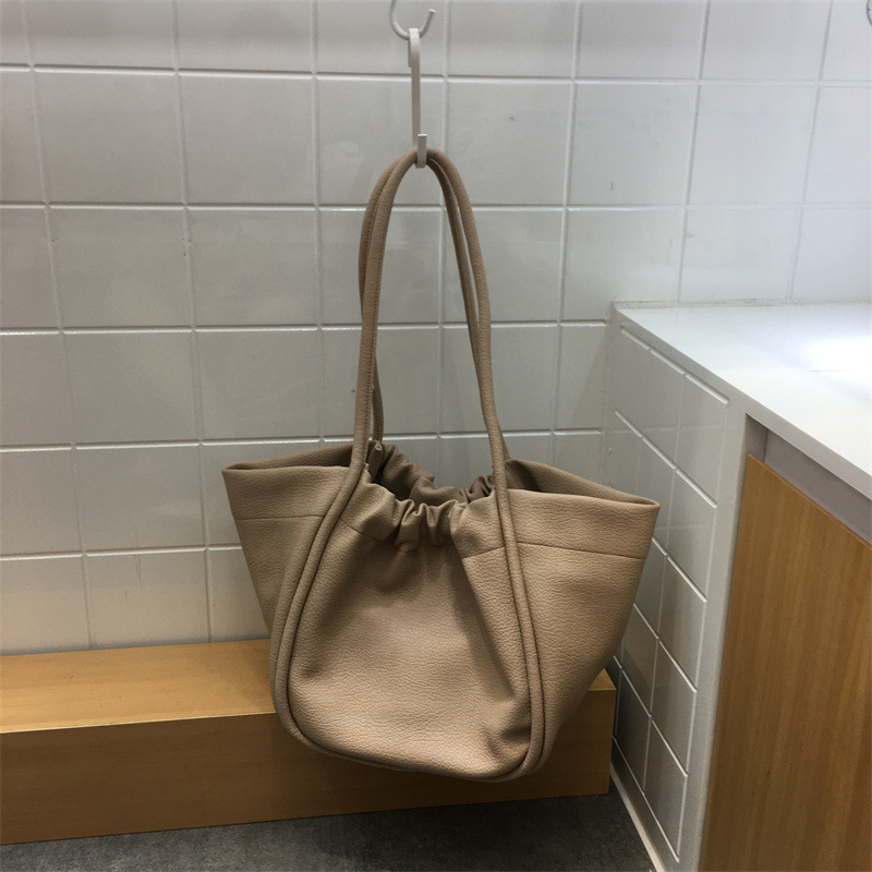 翼の包みの新型の個性の潮流のシングル肩の脇の下のフランスの小さい大衆のしわの手提げの脇の下の女性のバッグの大容量の女性のカバン|undefined