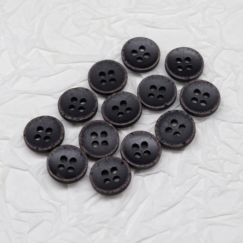 18L charcoal black basin-shaped four-eye imitation volcanic stone resin buckle Chinese vintage cotton and linen shirt dress with old buttons