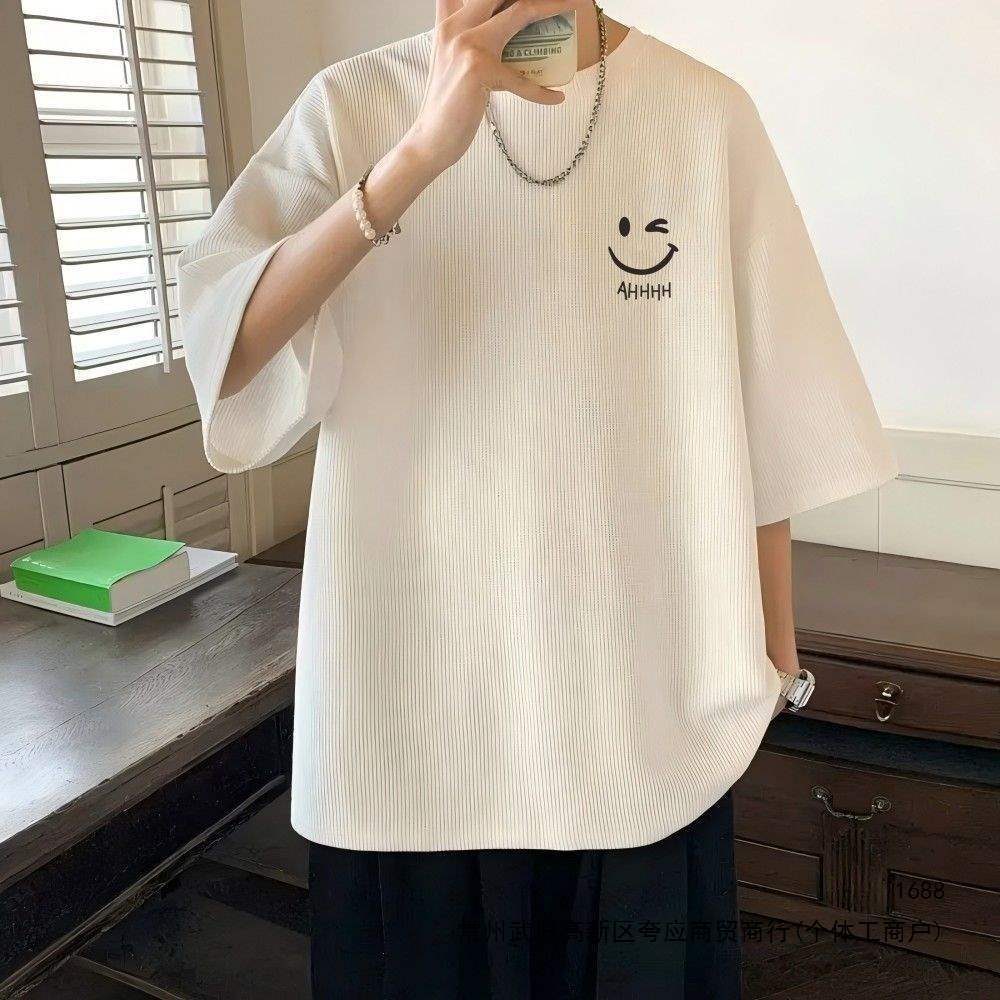 Waffle-knit plus-size men's t-shirt for 300 lbs, loose fit, 2026 new summer style, breathable short-sleeved T-shirt.