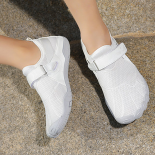 2024 New Cross-border Couple Tracing Shoes Outdoor Swimming Beach Shoes Hiking Climbing Five Finger Shoes Breathable Beach Shoes