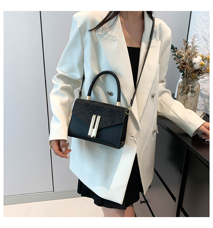 Bag niche design 2024 new bags, fashionable trendy one shoulder small square bag, casual and western-style crossbody bag_voghion.com
