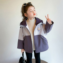 女童加绒外套秋装2025新款儿童洋气冬季上衣小童连帽拼色外套百搭