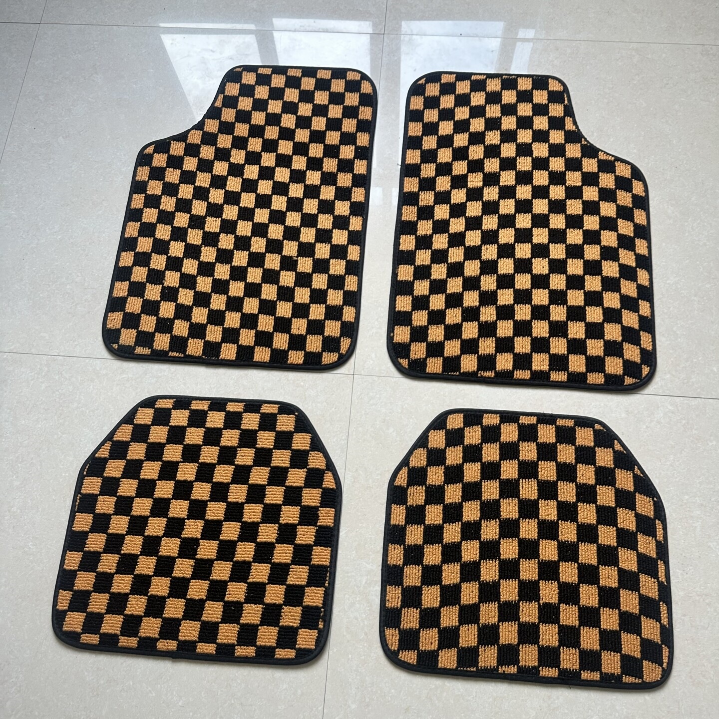 Suitable for car floor mats, suede anti-slip mats, one-piece floor mats, carpet protection mats, velvet mats, easy-to-clean waterproof mats