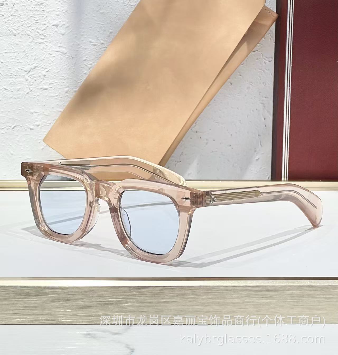 산호색 투명 프레임 하늘색 렌즈