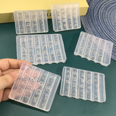 新しい漫画マニキュアシリコンモールド三次元3D形状ウェアラブルネイルDIY作成ツール、耐摩耗性と高透明性を備えています。