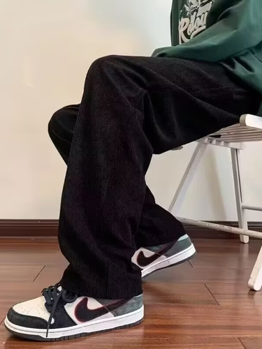 Hong Kong-style corduroy pants for men: trendy autumn Instagram-inspired loose-fit, straight-leg, wide-leg sweatpants—versatile casual long trousers
