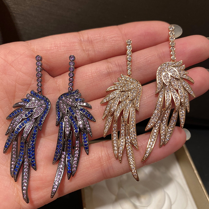 Elegant universal earrings