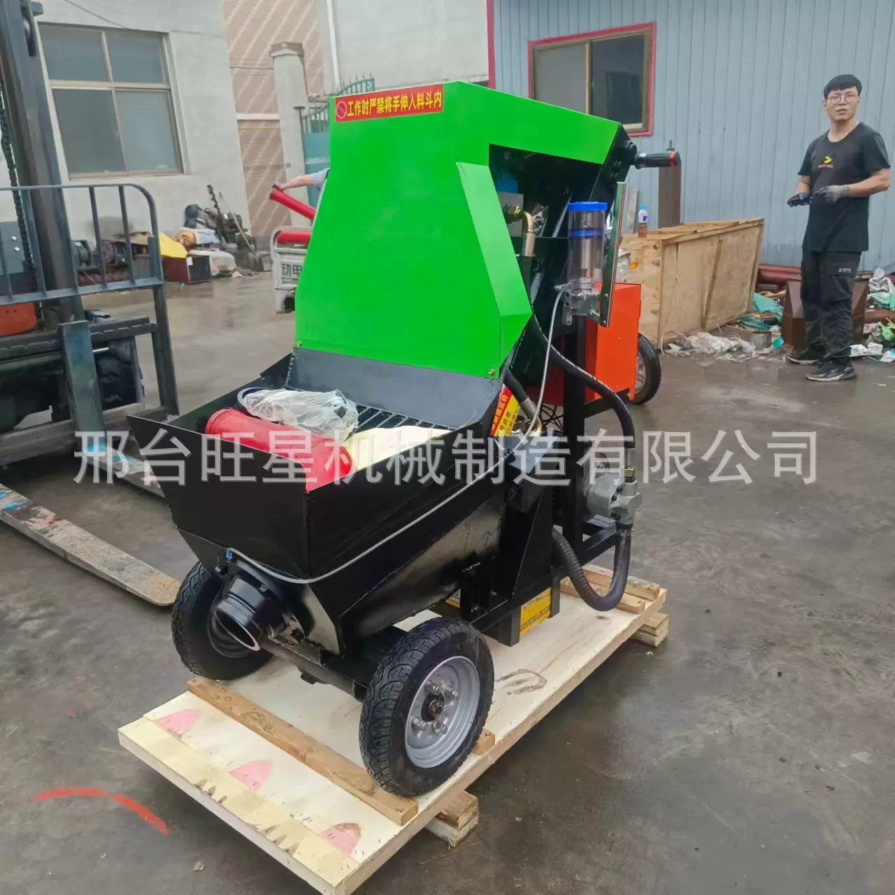 混凝土输送泵小型细石浇筑地泵砂浆上料机柴油大颗粒二次结构地泵