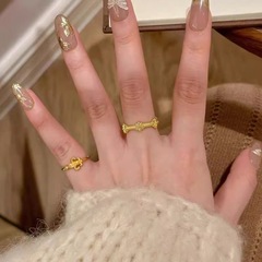 中毒性のある中古の伸線金アイリステールリング女子高級感のある学生の指輪ins風の軽い贅沢な指輪