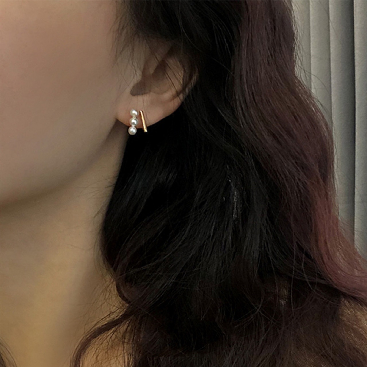 Organic small earrings from pearl