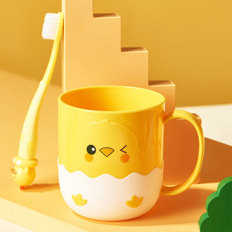 Tandenborstelbeker met geel eendje voor studenten_voghion.com