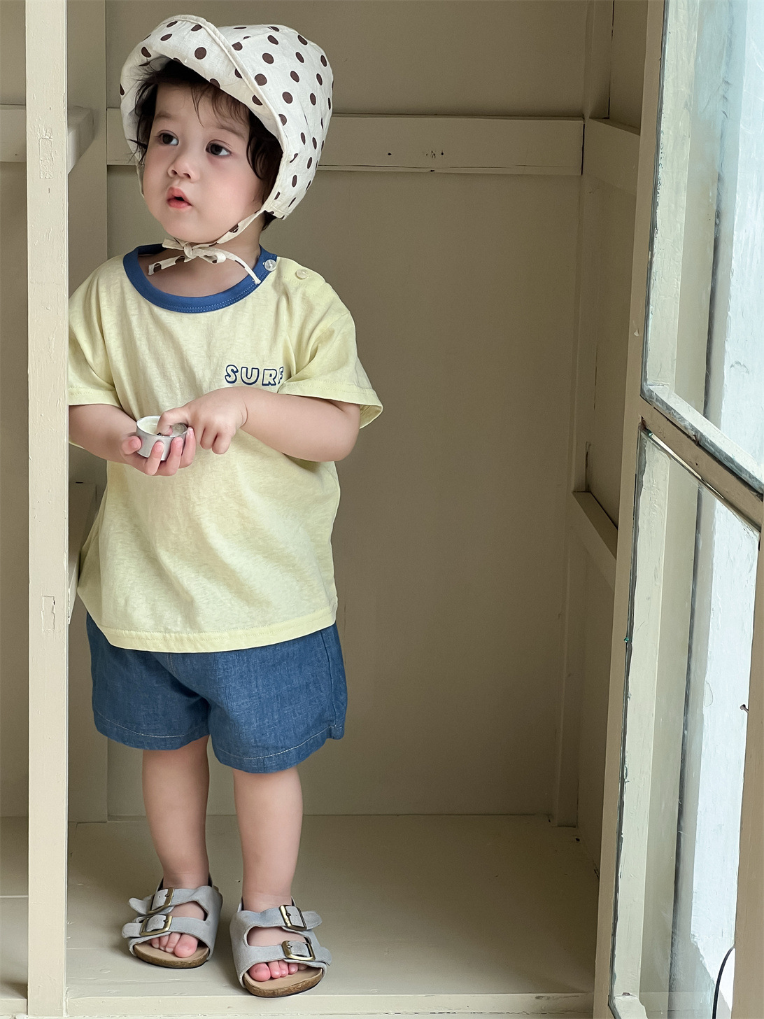 Ropa de verano para niños 2025, ropa de verano fina, conjunto de pantalones cortos de mezclilla para niños, estilo coreano, manga corta, nuevo