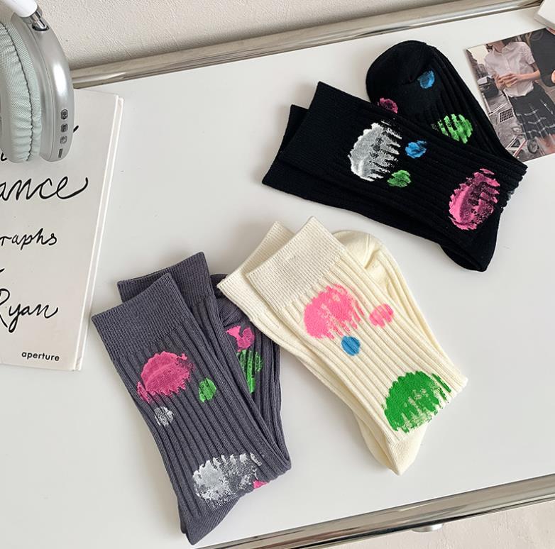 Femmes Dame Style Japonais Graffiti Coton Crew Socks Une Paire display picture 11