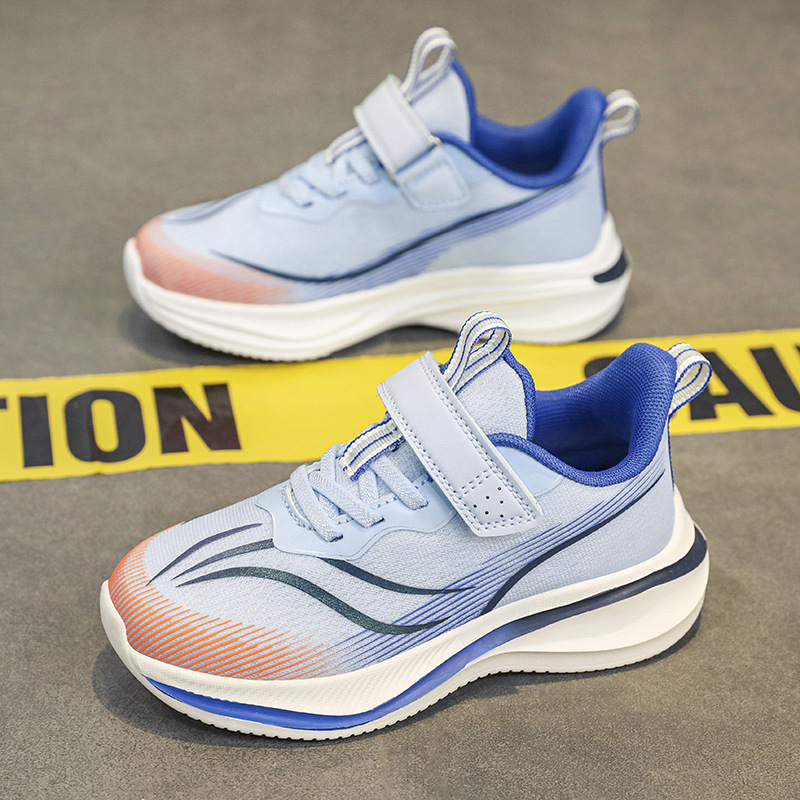 Zapatos de trotar amortiguación 2024 nuevos zapatos de malla suave para niños y niñas zapatos de correr para niños primavera