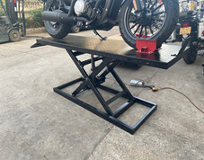 Eléctrico - 300kg - 2000 * 600mm