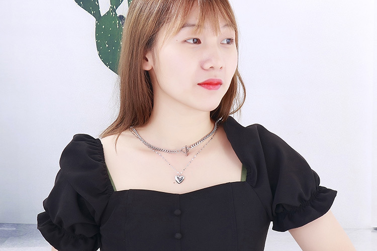Heart Pattern PVD Coated 18K Gold Plated Heart Titanium Steel Fashion Waterproof Non Tarnish Necklace