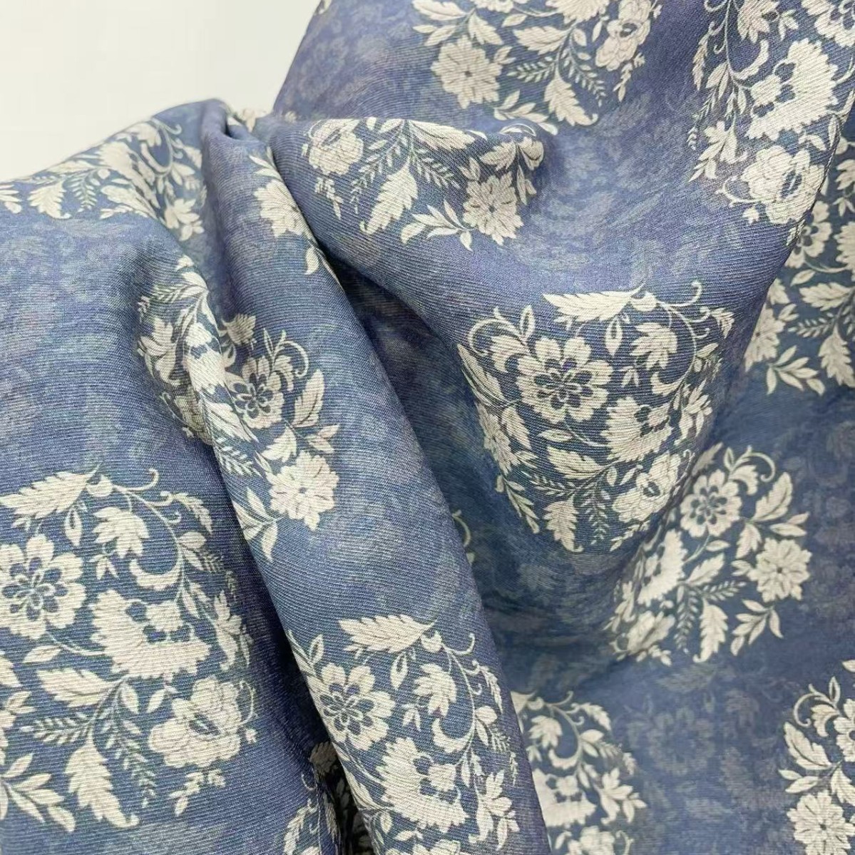 爆款新中式国风规则团花植物印染优雅苎麻面料人棉印花 现货疯抢