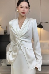 欧货不规则交叉醋酸缎面衬衫女春秋时尚百搭V领开叉扭结收腰上衣