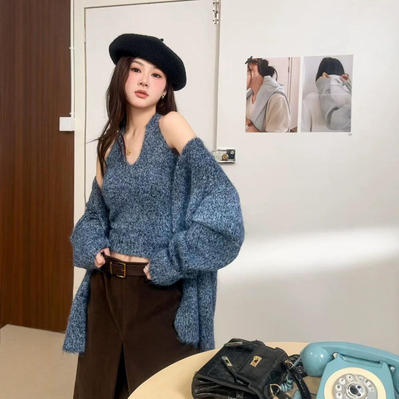 2026 Autumn/Winter New Korean Style Loose V-neck Knit Two-piece Set for Women with Soft and Relaxed Ribbon Sweater 2026 Autumn/Winter New Korean Style Loose V-neck Knit Two-piece Set for Women with Soft and Relaxed Ribbon Sweater