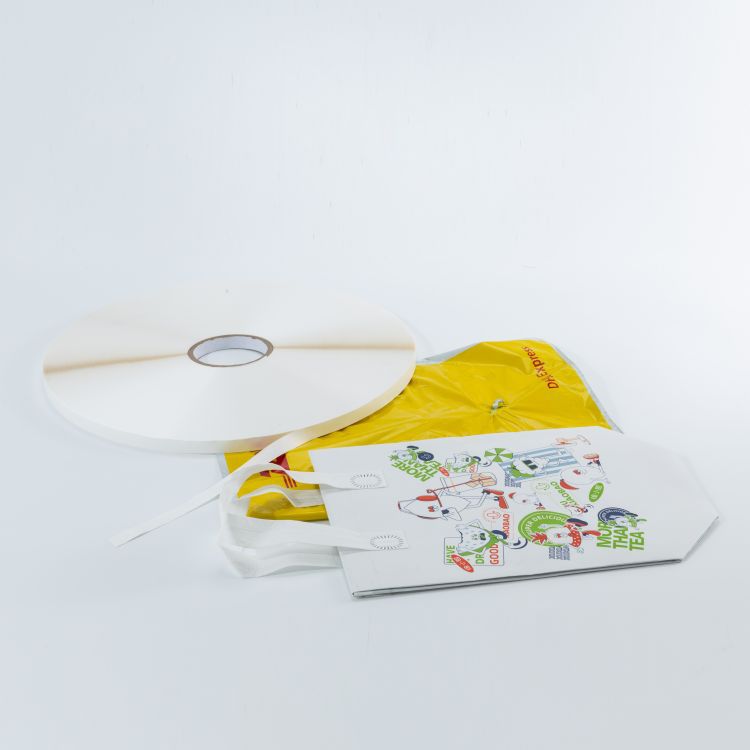 卓旅生产快递袋上的破坏胶和无纺袋上的封口破坏