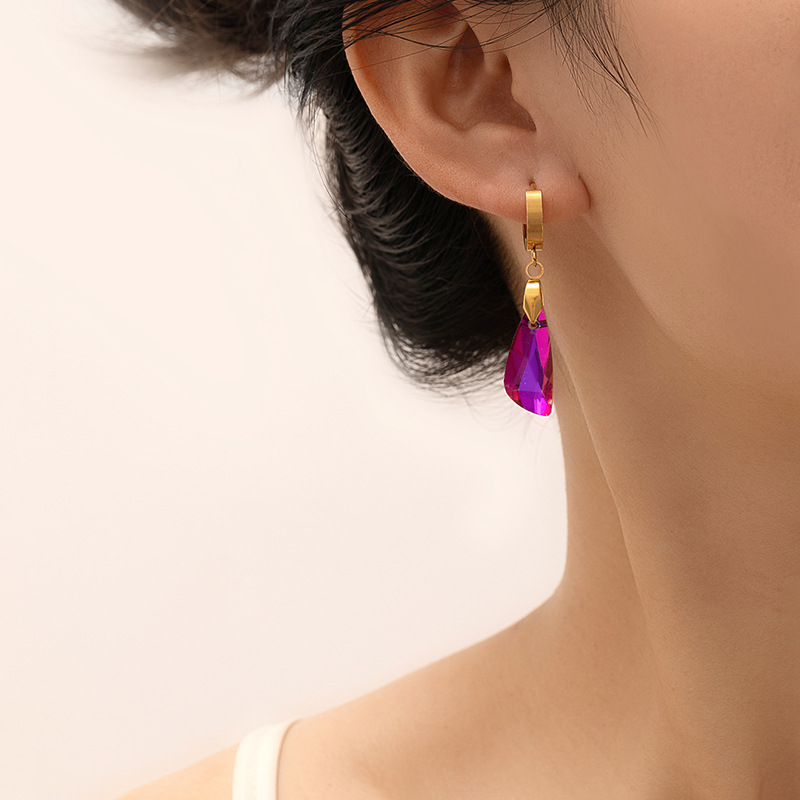 11g Weight 0.03µm Gold Plating Thickness Electroplated Gold Plating Process 201 Stainless Steel Ear Needle Material Golden Plated Plating Material Zircon Inlay Material Drop Earrings Classification 1 Pair Quantity Daily Occasion 201 Stainless Steel Material Star, Heart Shape Pattern Women's Gender Elegant, Retro Style Plating Craft Titanium Steel Star Heart Shape Elegant Retro Drop Earrings For Women's 1