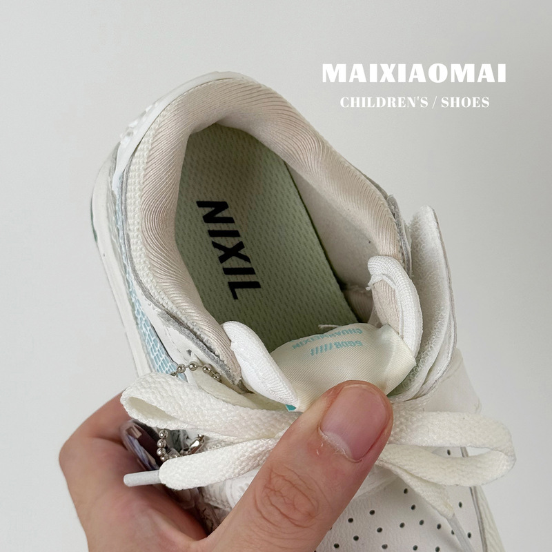 Maixiaomai 子供靴 2025 秋の新ファッションスプライシングカジュアルシューズ男の子と女の子のためのトレンディな大きな子供のソフトソールシューズ|undefined