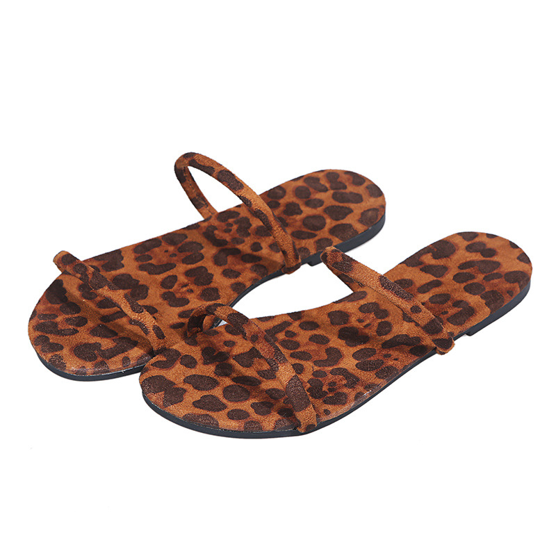 2021 New European and American fashion slippers, women's flat flip-flops, leopard print one-piece flip-flops, women's export large size wholesale undefined