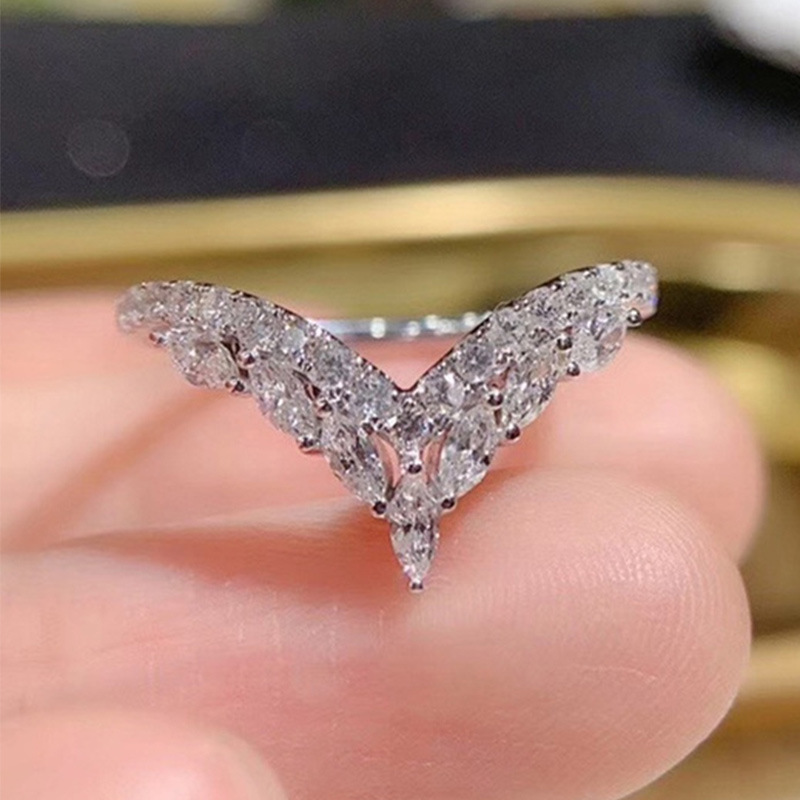 New Fashion V-shaped Micro-encrusted Zircon Female Princess Copper Ring display picture 3