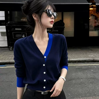 秋冬新款2026高级感轻奢针织衫女设计感小众拼色v领长袖时尚上衣