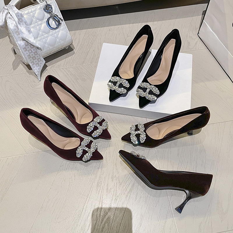 2026 early spring new model rhinestone velvet French high-heeled shoes for women, thin heel, niche black professional work shoes, trendy single shoes 2026 early spring new model rhinestone velvet French high-heeled shoes for women, thin heel, niche black professional work shoes, trendy single shoes