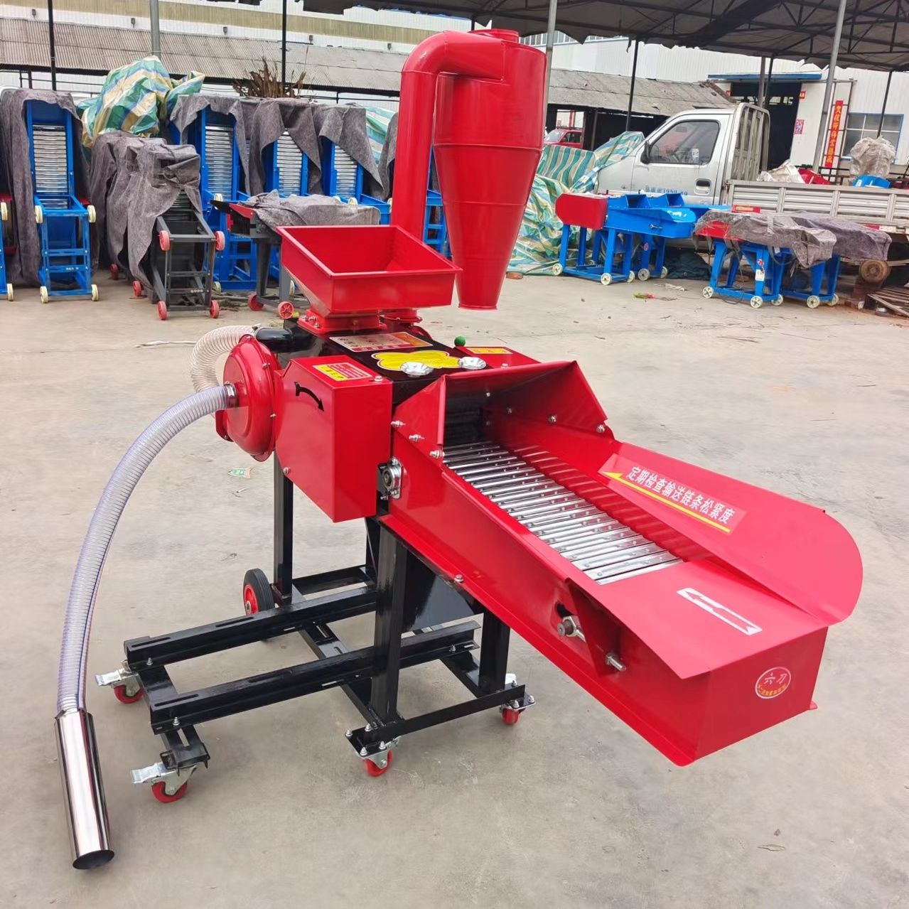 Máquina doméstica de cría de ganado y ovejas de hierba de alimentación diesel, máquina de molienda y molienda de alambre, máquina de molienda de hierba, otros