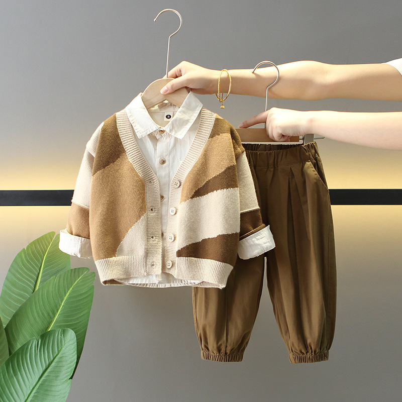 6287 Traje de primavera y otoño para niños 2025 nuevo estilo estilo occidental suéter de manga larga para niños traje de tres piezas bebé primavera y otoño versión coreana