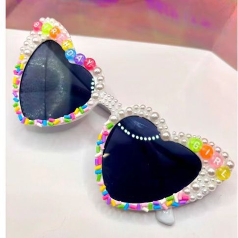 珍珠鑲鑽石英文字母新娘太陽鏡bride to be白色愛心眼鏡派對墨鏡