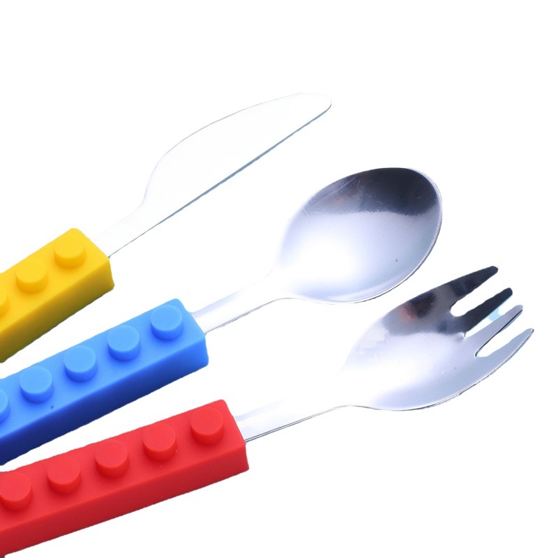 Venta directa de fábrica de silicona caliente bloques de construcción tenedor y cuchara conjunto de tres piezas traje de regalo filete vajilla occidental cuchillo, tenedor y cuchara para niños image 1
