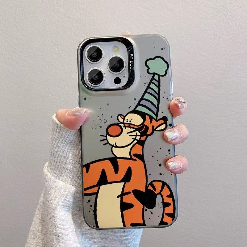 El nuevo Tigger es adecuado para la carcasa del teléfono iphone16 Apple 15promax/14 anti-caída 13pro12 Europa y América 11