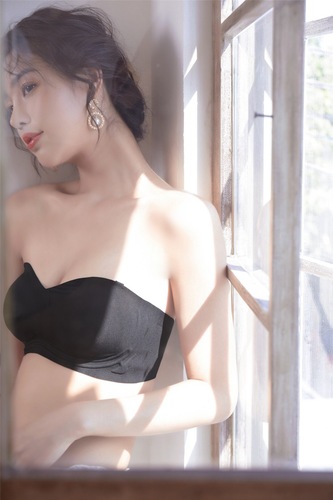 Strapless underwear for women, non-slip, push-up, small breasts, French style, wire-free bra, thin, seamless, invisible wrap, tube top, summer