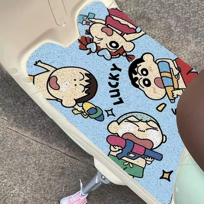 Universal cartoon silk circle foot pad, Electric vehicle foot mat - crayon-shinchan-style-3-width-50xlength-70cm