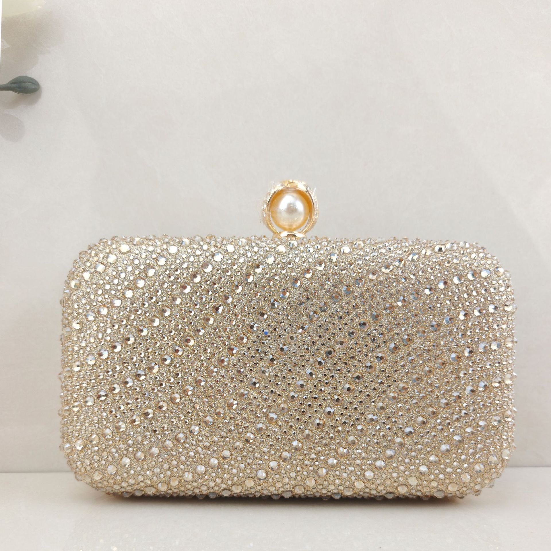 Versatile Party Clutch Bag With Diamond And Pearl Embellishments_voghion.com
