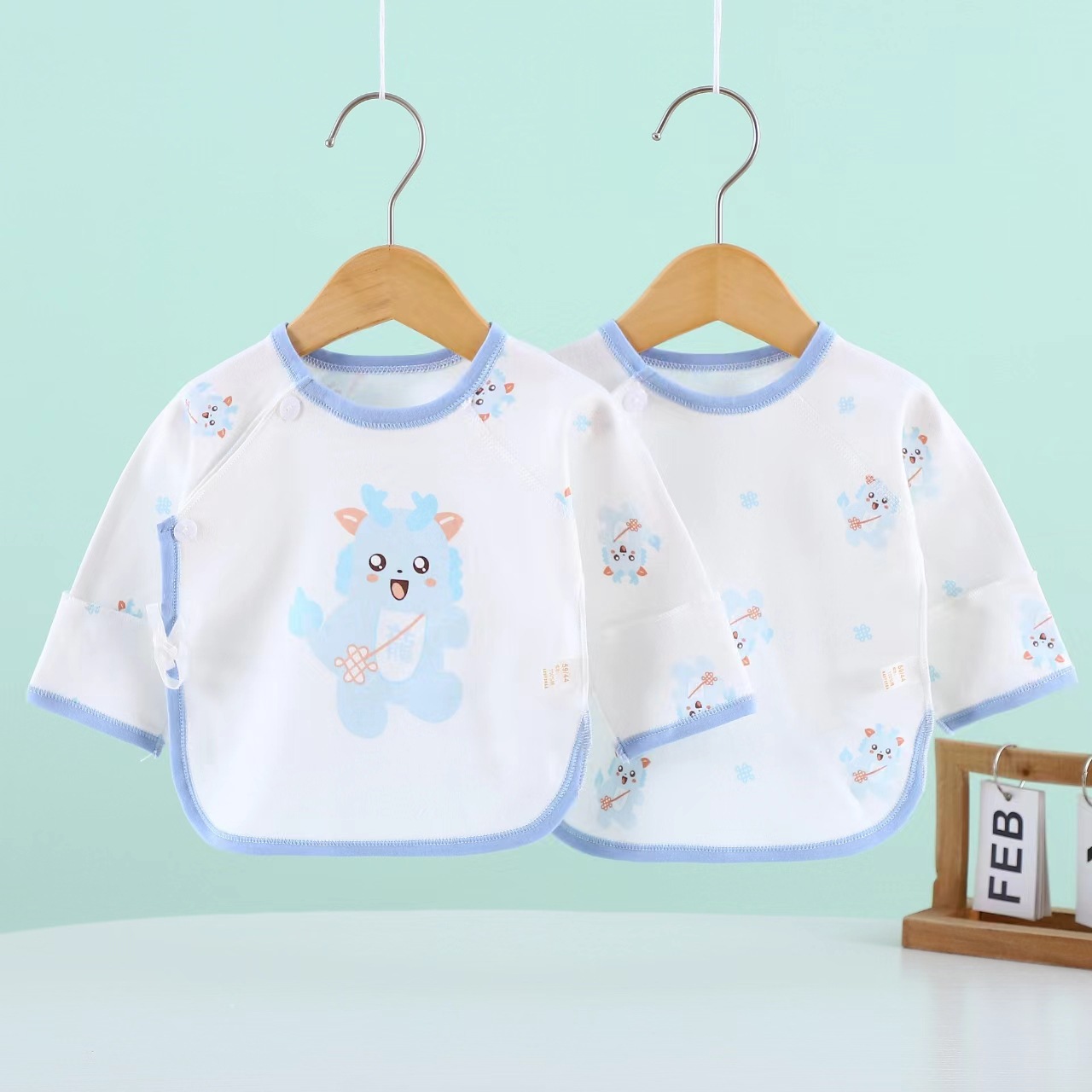 Recién nacido de algodón cómodo bebé monje ropa cuatro estaciones 0-3 meses y una media espalda ropa bebé anti-pañal dos piezas