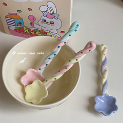 少女心かわいい花セラミック麻花柄食器スプーンコーヒー攪拌スプーン牛乳デザートスプーンスプーンスプーン