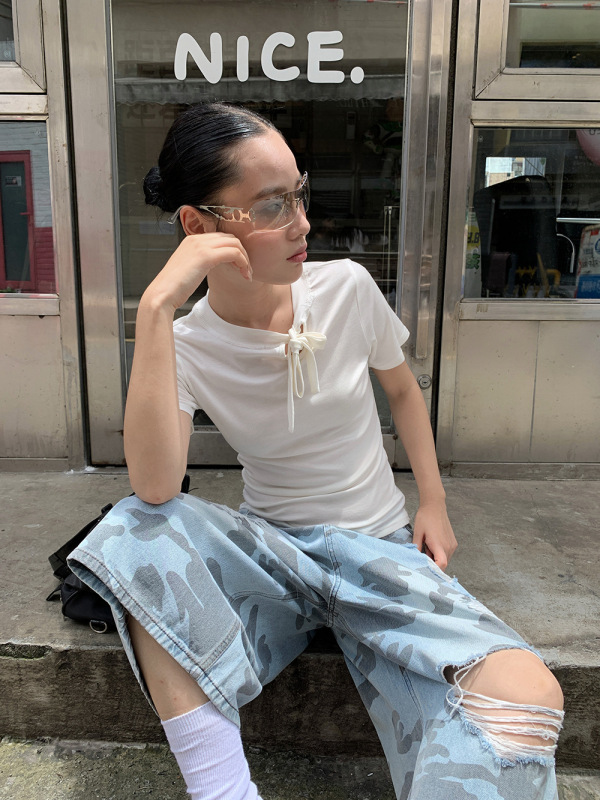 [9hour] フレンチストラップラウンドネック半袖Tシャツレディース2025夏スタイル右肩トップスレディースc250405|undefined
