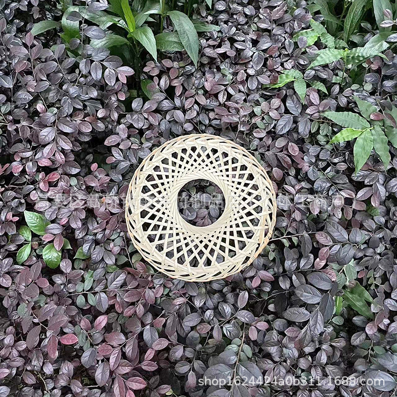 Bamboo trenzado sombrero redondo antiguo traje de artes marciales disparar artefactos de danza de alta calidad para hacer decoración de pintura de fondo