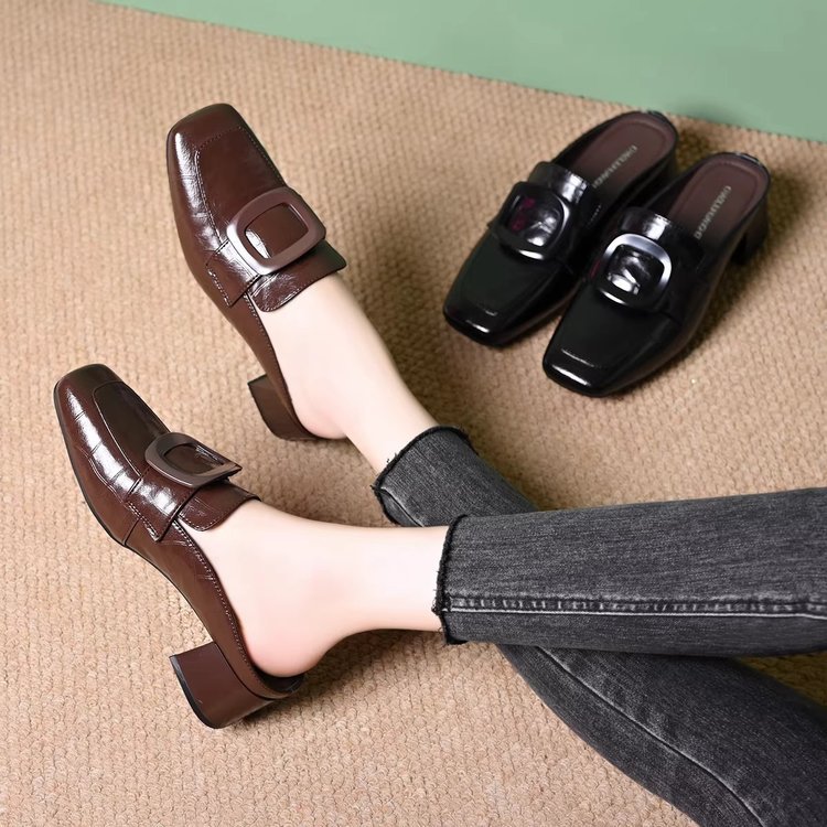 Mueller zapatos de mujer primavera nuevo cuadrado tacones gruesos zapatillas de medio temperamento retrógrado zapatos de cuero esmaltado zapatos de mujer image 4