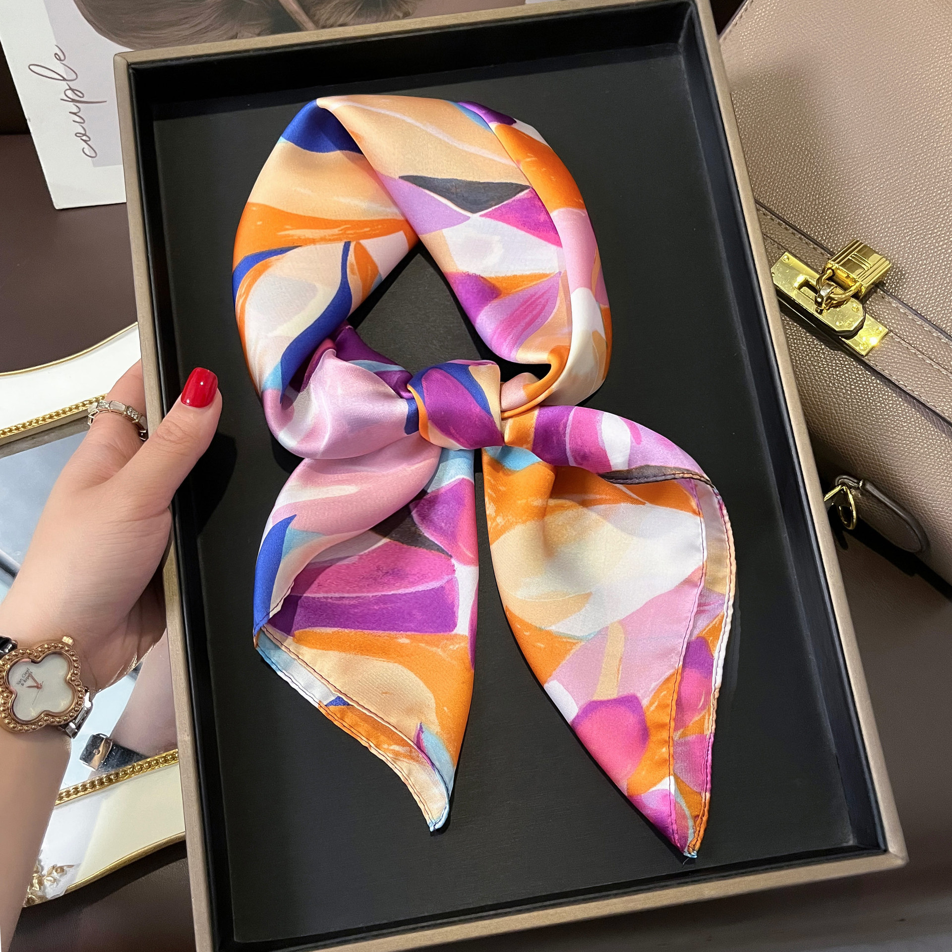 Small Square Scarf Floral Printed Versatile Neck Scarf For Women_voghion.com