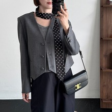 �r��ͨ�ڸ���ëV�IС���b����Ů�̿�2025�ﲨ�c�z����|����